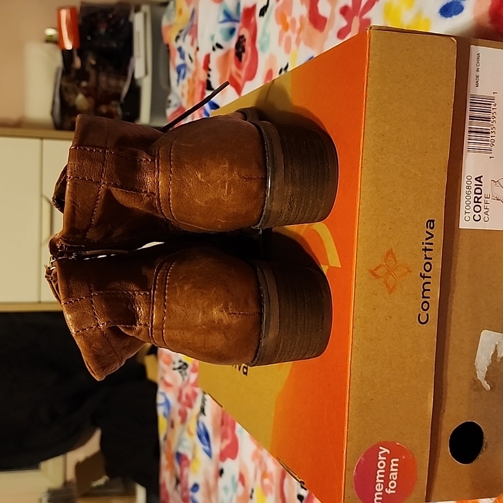 Comfortiva Lace Up Ankle Boots - Picture 4 of 4
